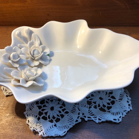 GRACE TEA-WARE Porcelain Trinket Dish. Jewelry Cache 10”. Sculpted Flowers - Picture 14 of 14